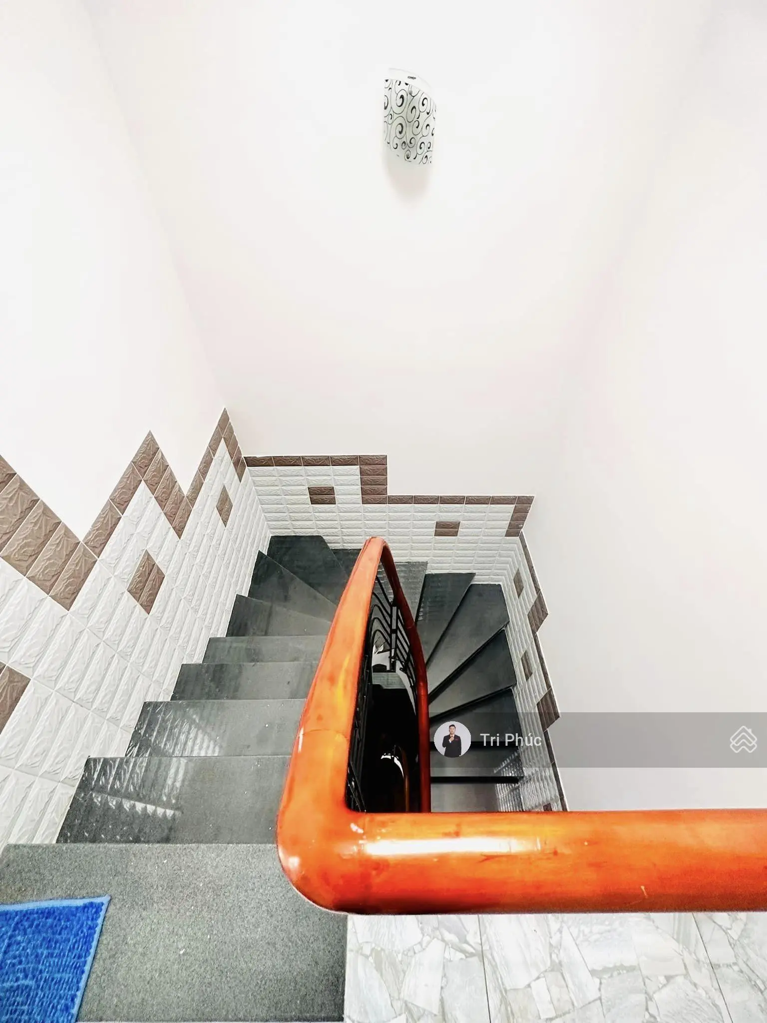 Gấp bán - nhà đẹp 4 tầng khu Phan Xích Long Phường 3 Phú Nhuận - 55m2 - 4PN - chốt 7. Xtỷ