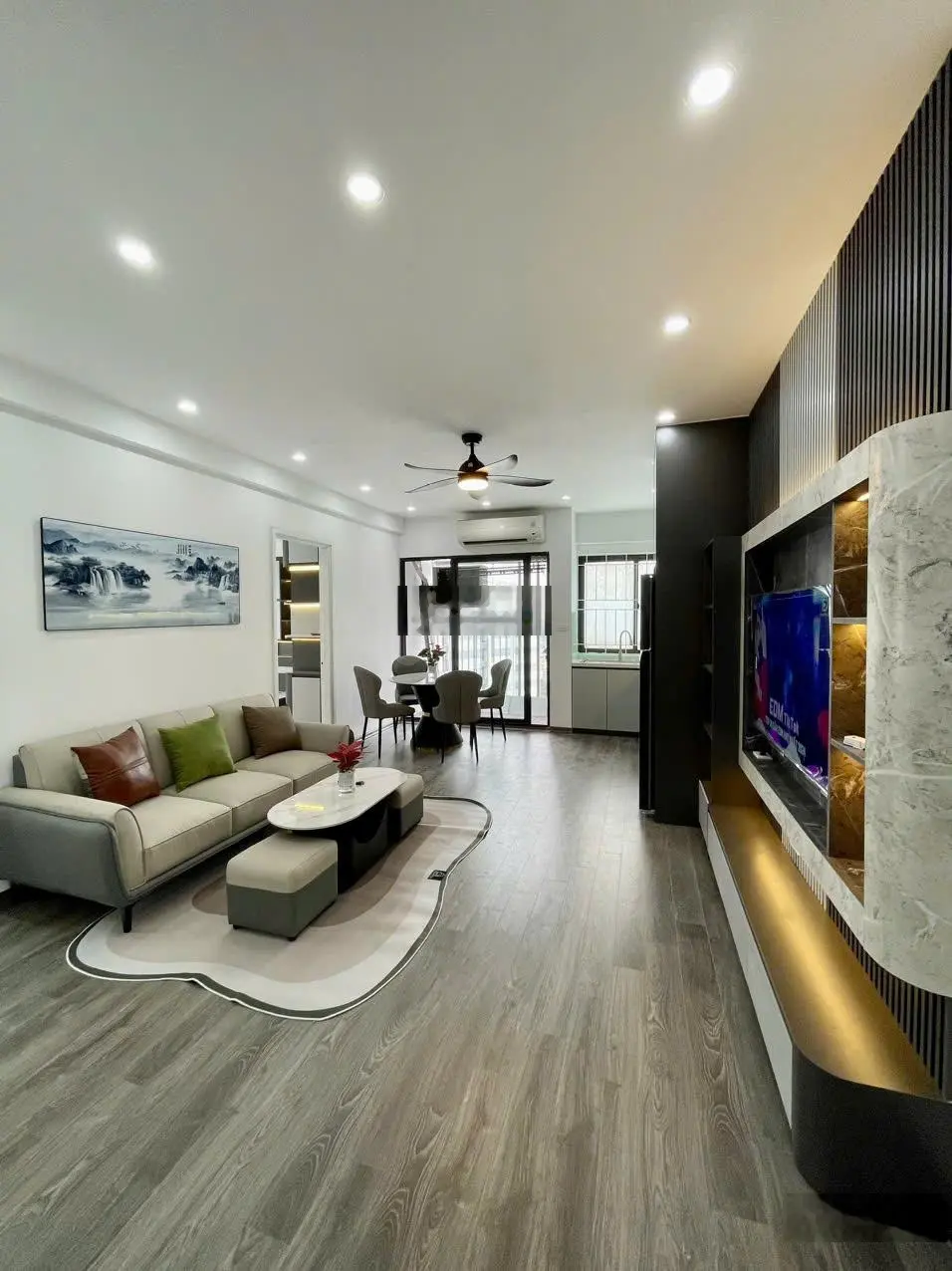 Chính chủ bán căn 3 ngủ, 2 WC toà B1, B2 HUD2 Linh Đàm, nhà đã sắm đầy đủ nội thất mới 100%