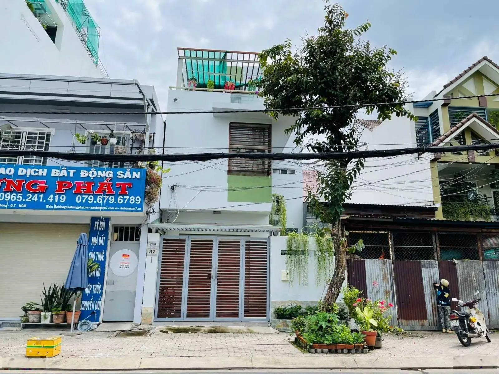 Còn duy nhất 1 căn nhà phố 4 tầng mặt tiền đường 75 KDC Tân Quy Đông - Hướng Tây giá chỉ 23 tỷ