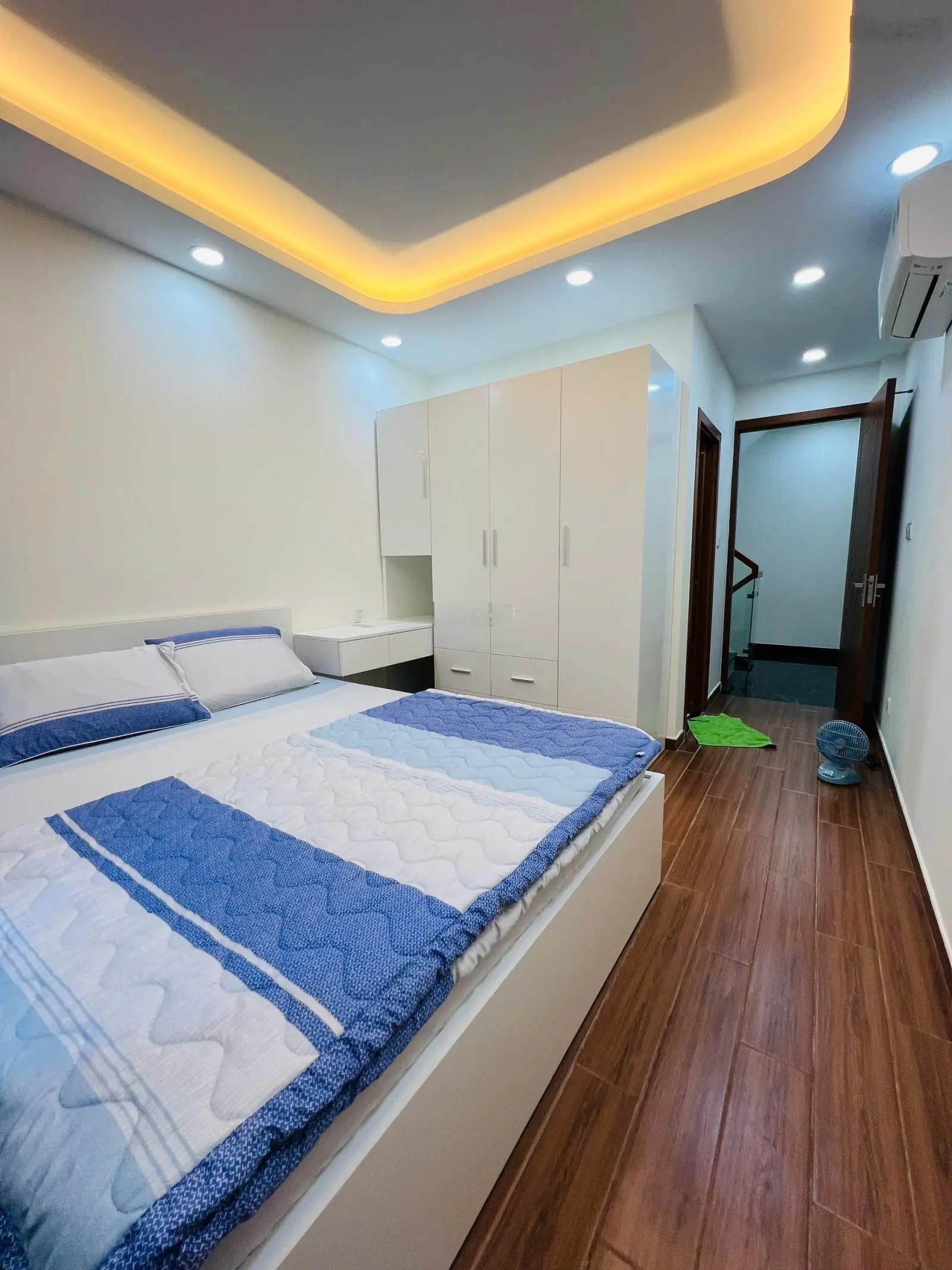 Nhà mới đẹp, nội thất cao cấp. Bán gấp NR 25m2 ở Nguyễn Đình Chiểu, Quận 3 giá 7,2 tỷ TL mạnh