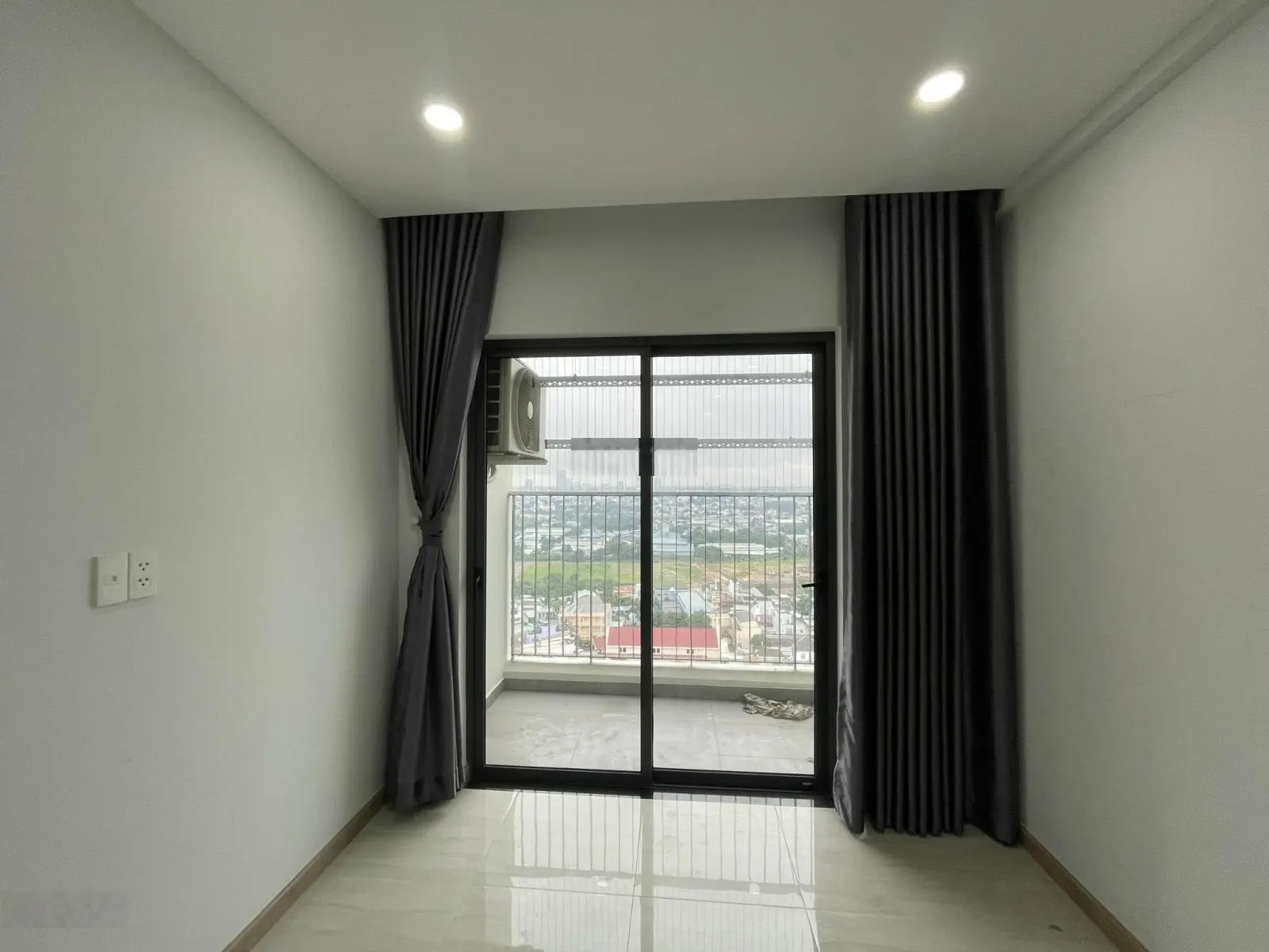 Cắt lỗ bán nhanh căn hộ Bcons Green View 2PN 2WC 57m2 chỉ 1.72 tỷ trả trước 350 triệu có nhà ở ngay