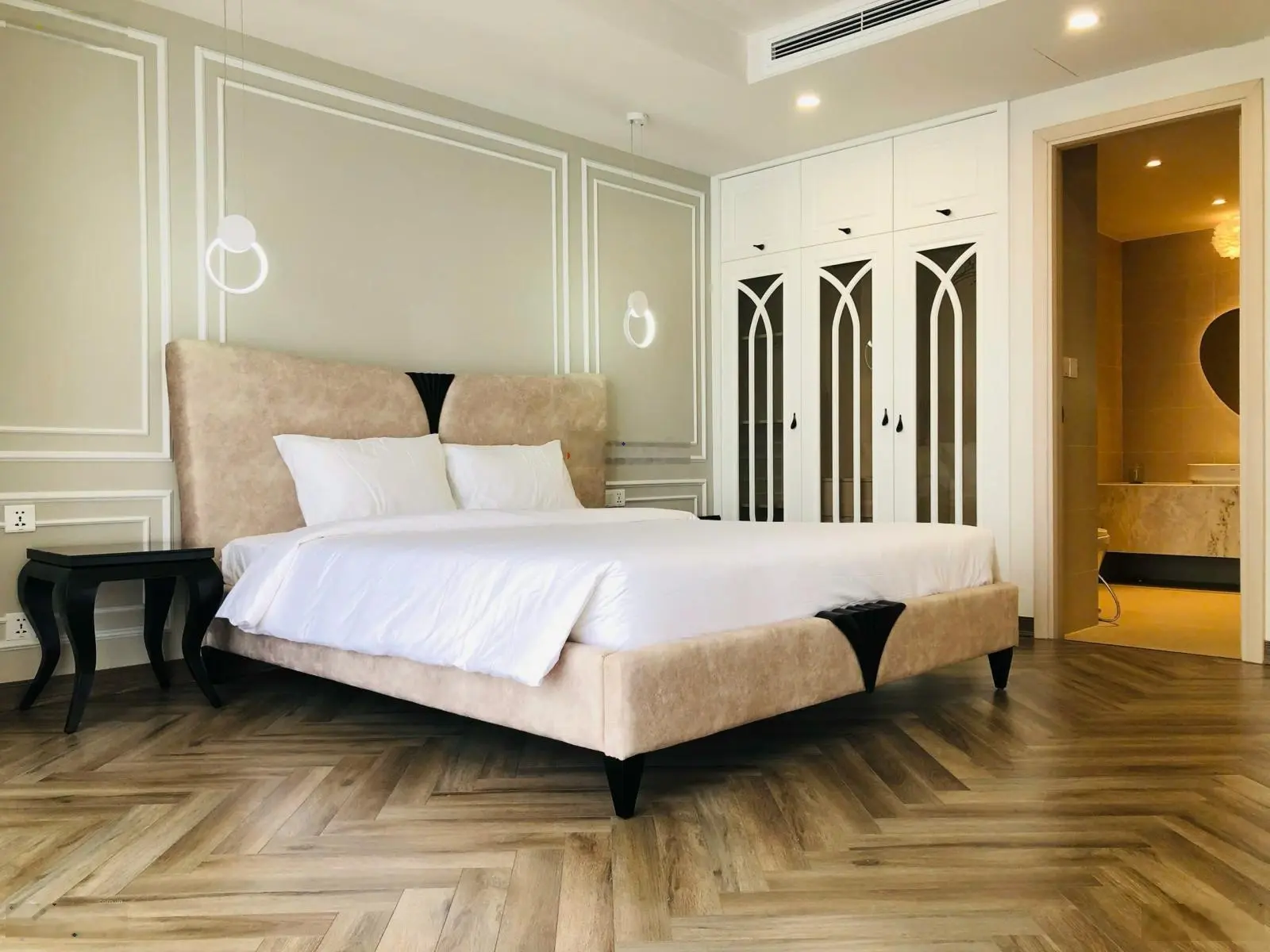 Rao bán căn hộ 3pn vị trí đẹp, nhiều tiện ích tại Gold Coast Nha Trang, 14 tỷ vnd, 122 m2