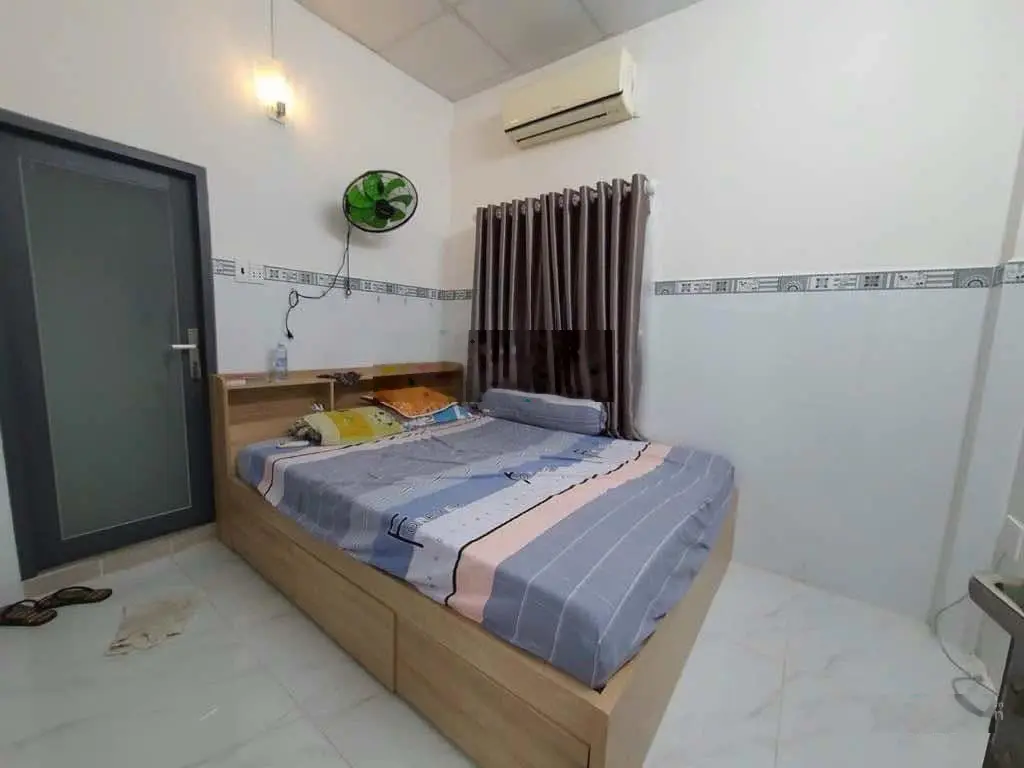 Hàng hót ngay gần bệnh viện lê văn thịnh quận 2 50m2 giá nhỉnh 4tỷ cách hẻm xe hơi 20m