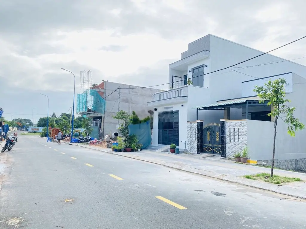 Giảm 30% bán đất mặt tiền đg Phạm Ngọc Thạch, cách biển Phước Hải 500m