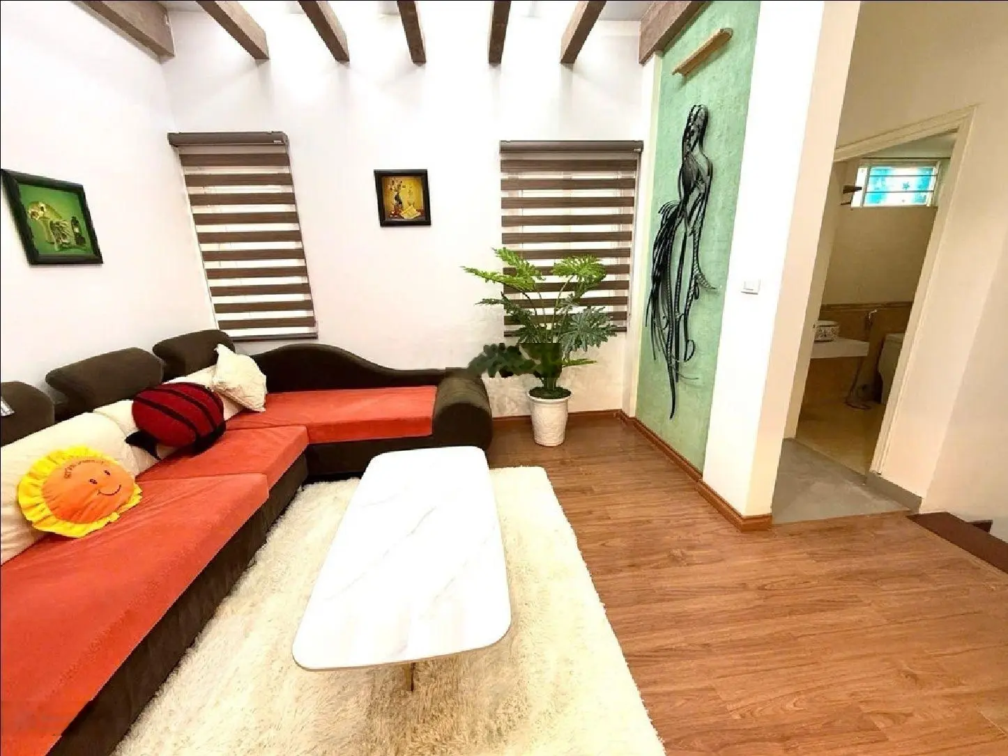 NHÀ ĐẸP XỊN SÒ - LÔ GÓC - FULL NỘI THẤT . Phương mai , Đống Đa . 30m 6 tầng , mặt tiền 4m .