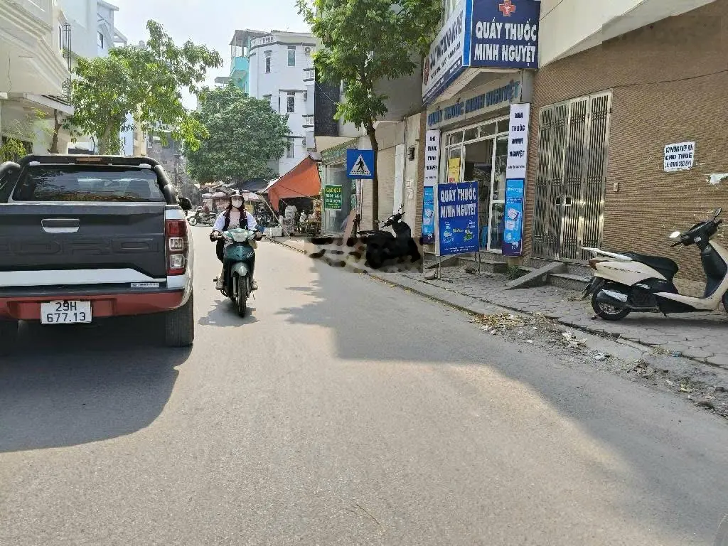 Chính chủ cần bán căn nhà về quê cùng con cháu,nhà 5 tầng 8 phòng hiện cho thuê gần 30tr,sổ đỏ 30m