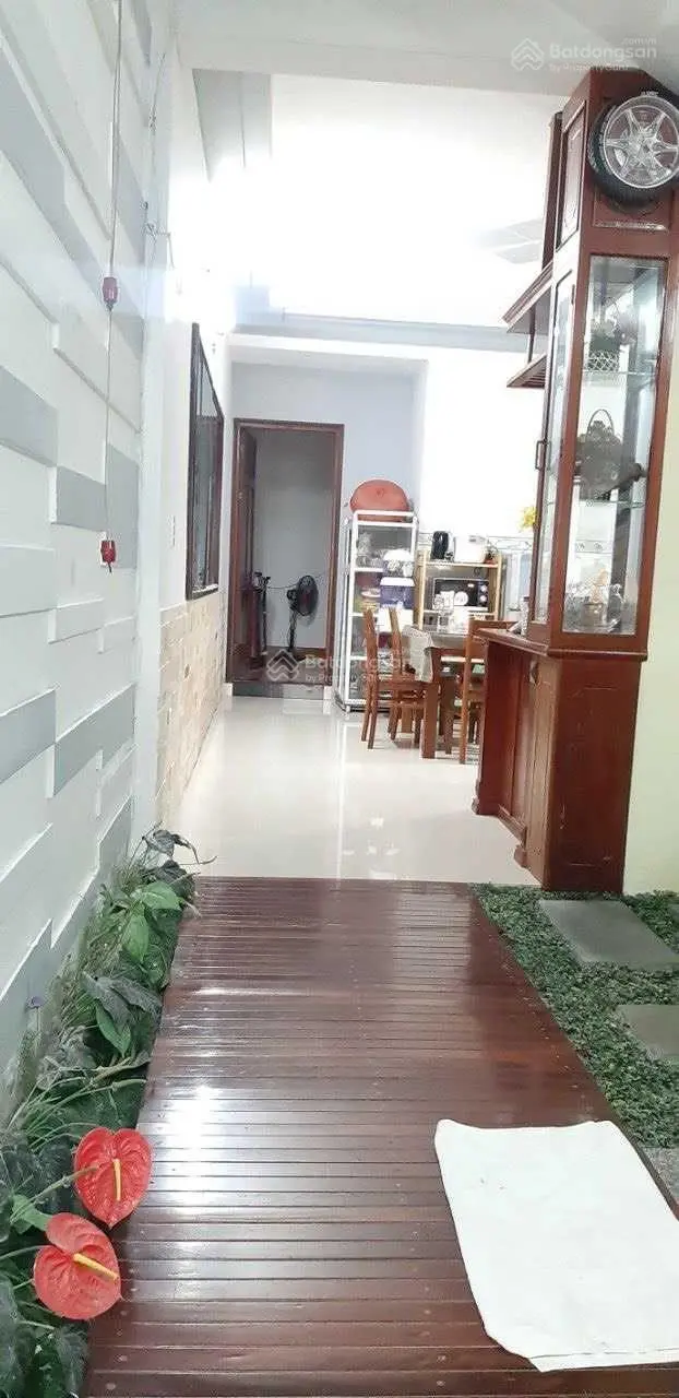 Giảm sâu hơn 1 tỷ - bán nhà 3 tầng x 90m2 đường Võ Nguyên Giáp cách biển Mỹ Khê 20m chỉ nhỉnh 6 tỷ