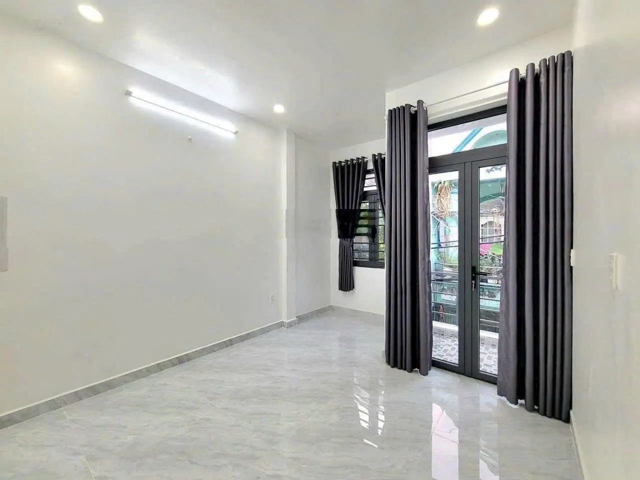 Chính chủ bán nhà 34m2 đường Hậu Giang, phường 6, quận 6 giá 1 tỷ 780 triệu. Hẻm xe hơi 5m.