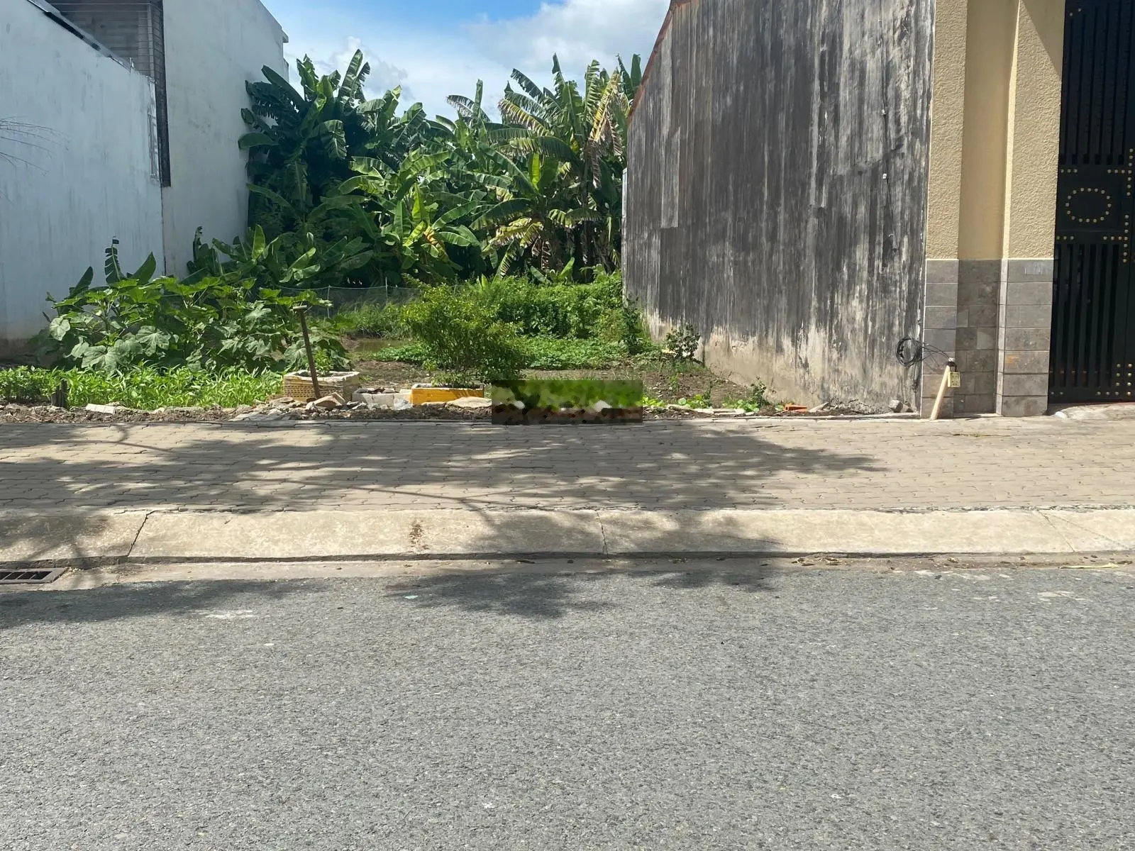 Bán lô đất đường D10 KDC Long Hậu Nam Sài Gòn. DT: 5m x 18m giá 2.2 tỷ. Sổ đỏ riêng
