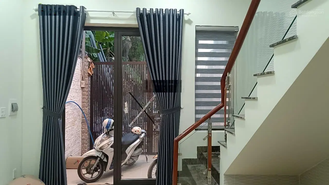 Hàng hiếm, bán nhà riêng 65m2, 5PN, 3WC tại Đường 6, Long Bình, Q9, HCM, giá 5,19 tỷ