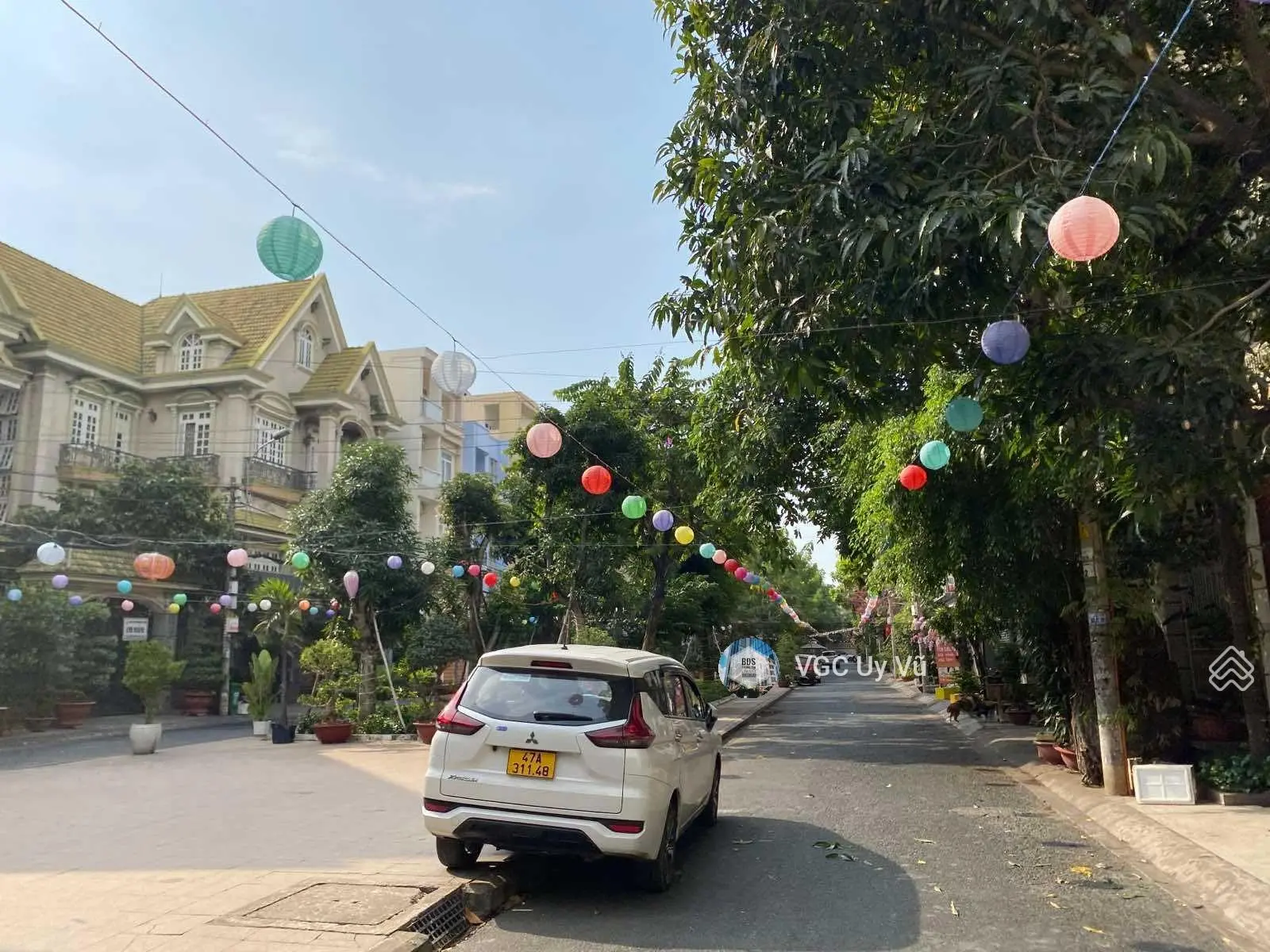 Biệt thự đường Lê Văn Sỹ cho quý khách ở ngay. Dt: 9x20m. 3 tầng. Giá còn 36 tỷ