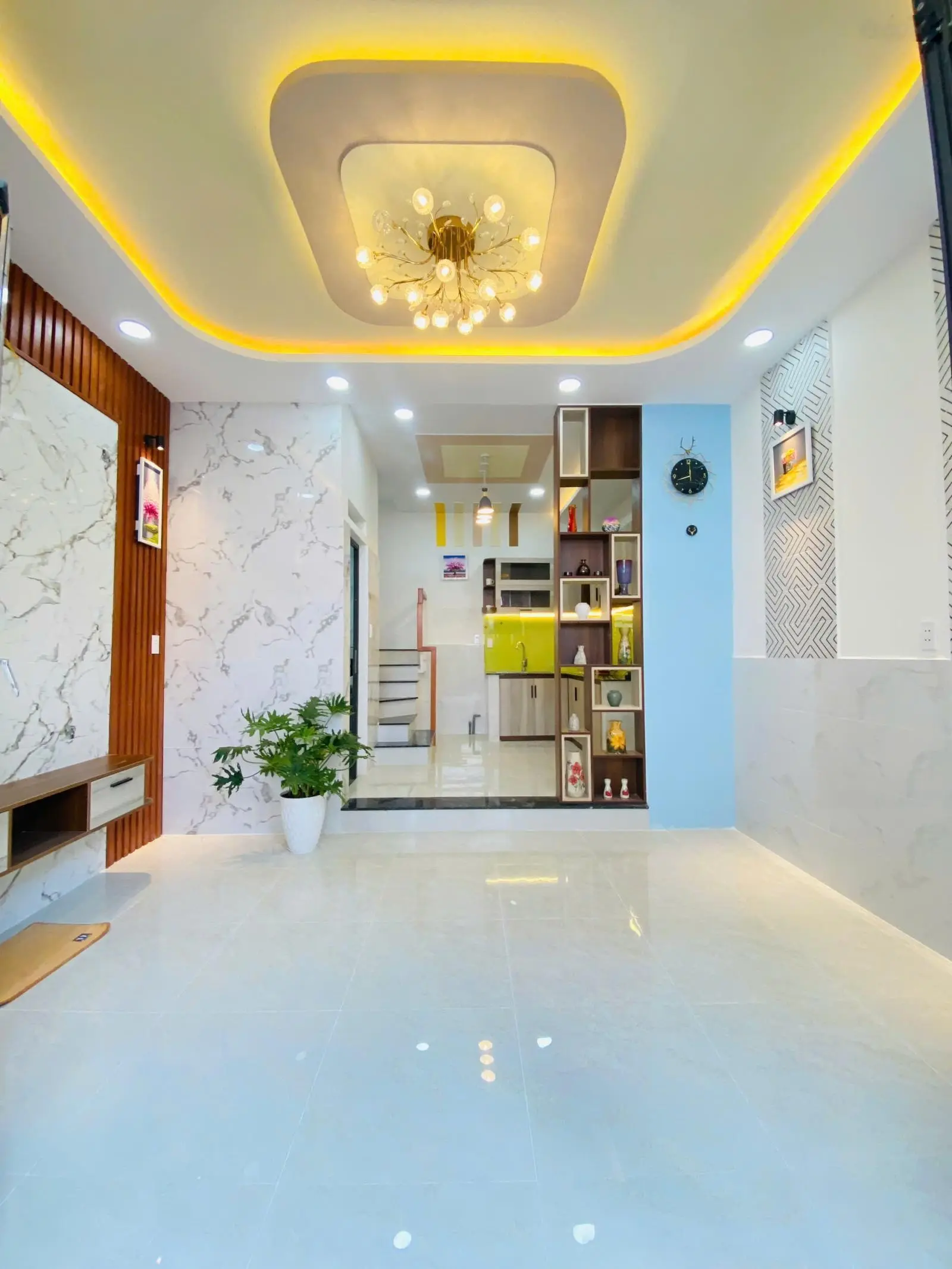 Bán nhà quận 8 bình đông mới đẹp 40m2 2tầng hơn 3tỷ