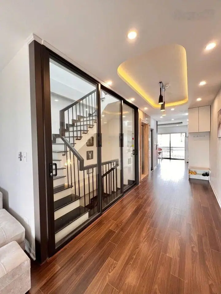 LK Đại Thanh - vỉa hè - thang máy - oto tránh - kinh doanh: 78m2 X5T, gía 9.8 tỷ