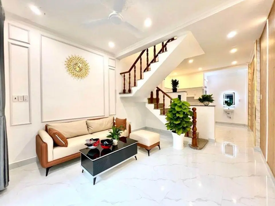 Bán nhà 2 lầu - SHR/ngay Lâm Thị Hố, Quận 12 - (Công chứng trong ngày). Giá: 2,63 tỷ/TL