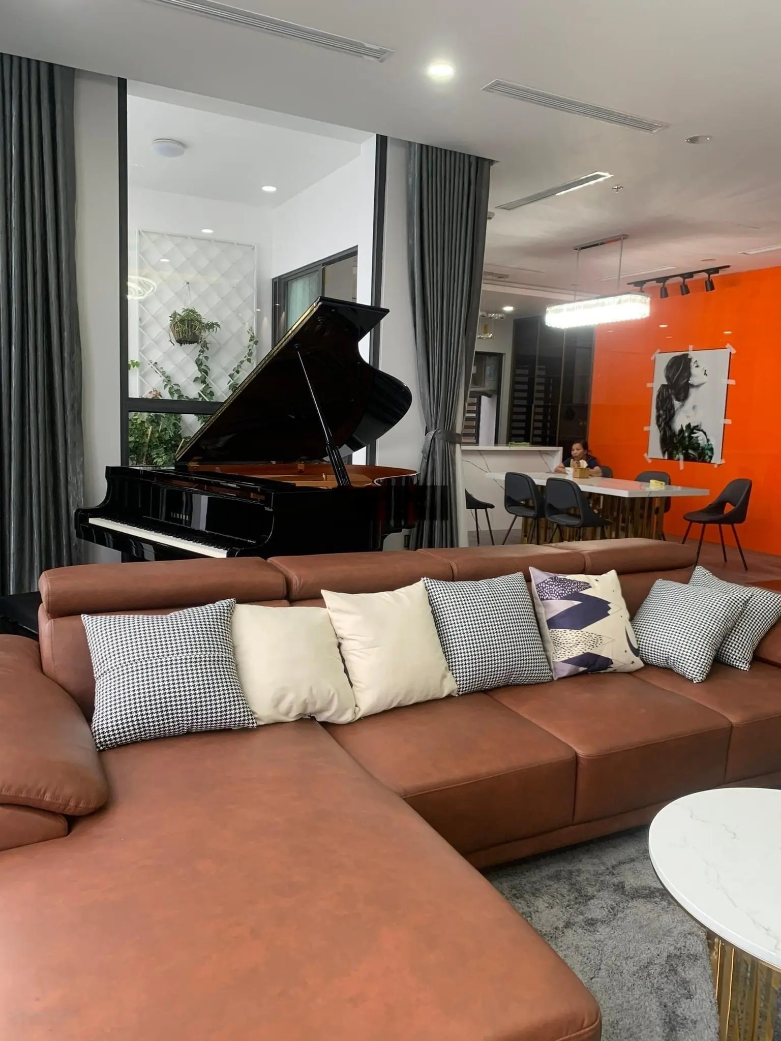 Bán penhouse 178m2 hướng Đông Nam Vinhomes Skylake Phạm Hùng, Mỹ Đình 1 Nam Từ Liêm. LH 0983786378