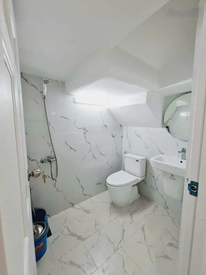 Bán nhà ngay TT Quận 1, hẻm lớn 4m, Đinh Công Tráng, P.Tân Định, DT 39m2, Giá 2tỷ550, sổ hồng riêng