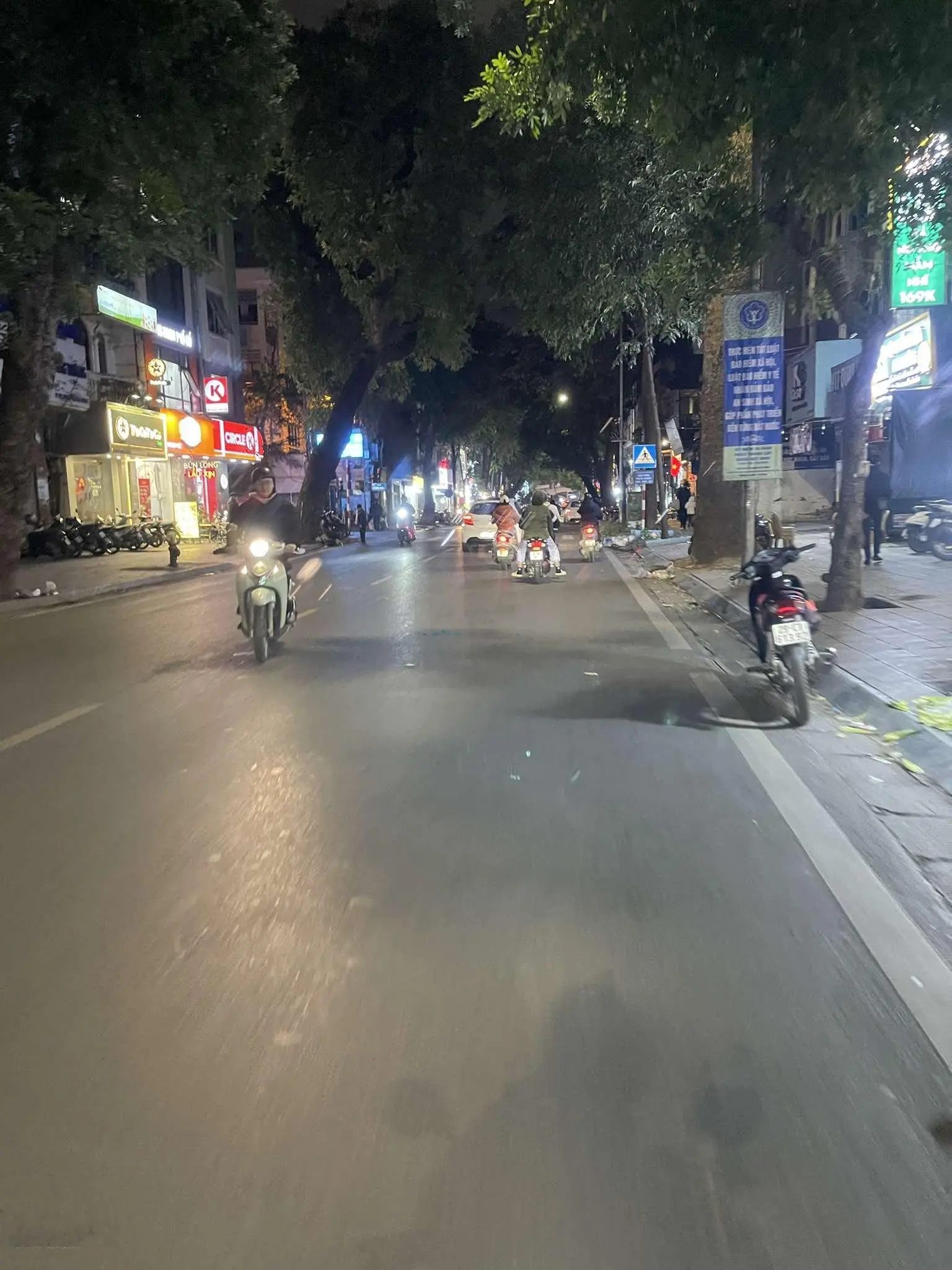 Bán Nhà Đẹp Sát Mặt phố Lò Đúc quận Hai Bà Trưng: 86m2 7 tầng ô tô, thang máy, kinh doanh giá tốt