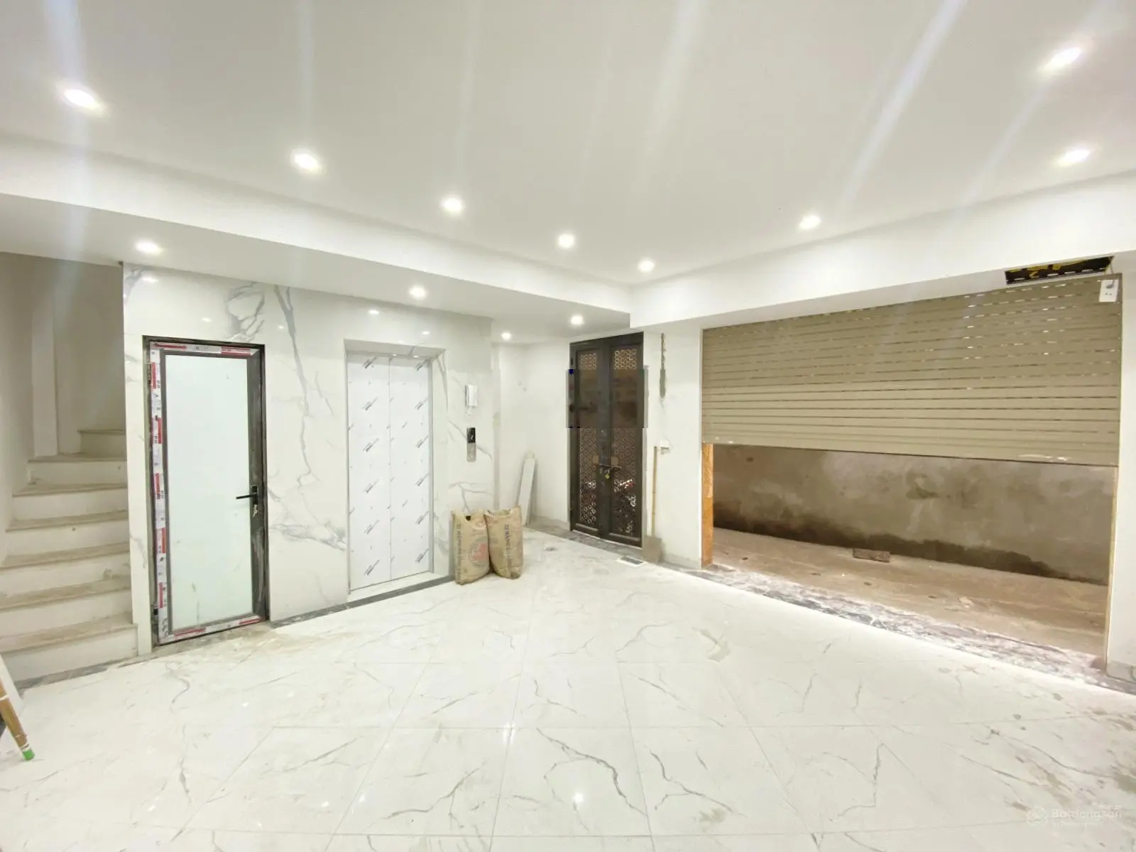 Bán nhà Phan Kế Bính - Ba Đình. 7 tầng thang máy, ngõ thông kinh doanh. Giá 11 tỷ