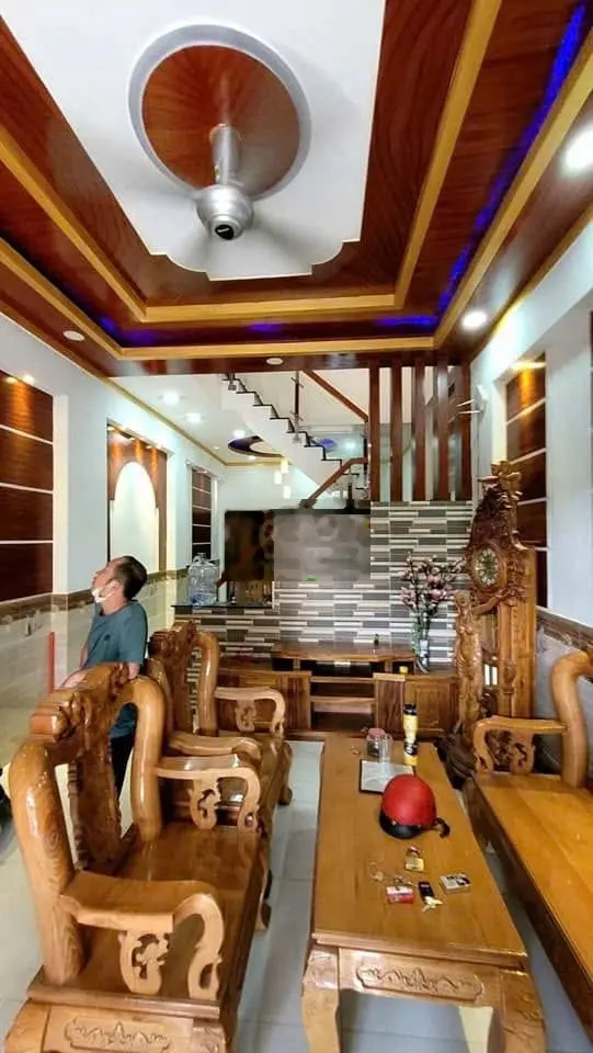 Nhà đẹp mới xây 72,5m2 đường Nguyễn Du, Tân Đông Hiệp Dĩ An Bình Dươg