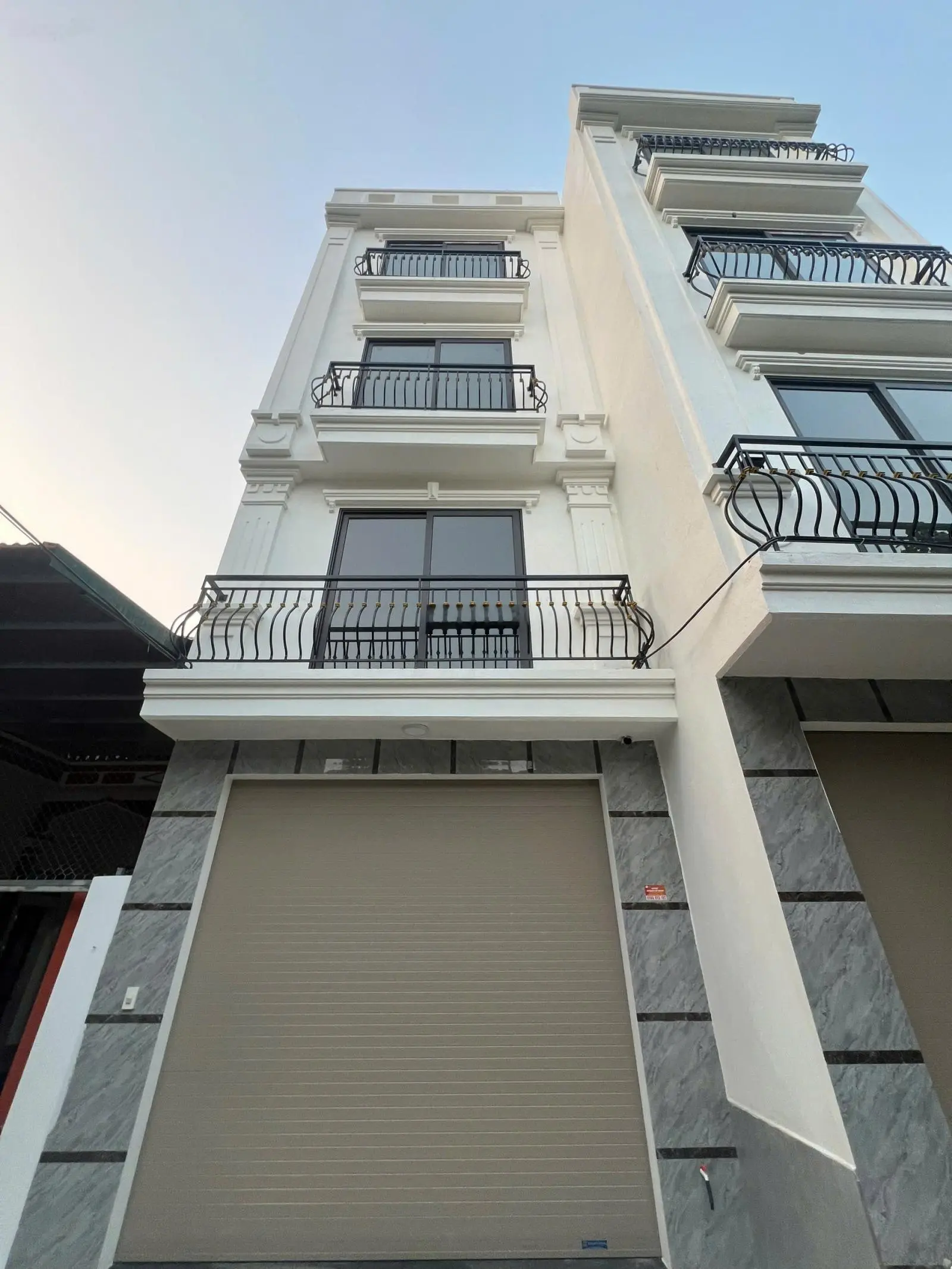 Siêu hot! Nhà ngay Vành Đai 4, Quốc lộ 21B. 4 tầng 35m², sổ đỏ chính chủ, ô tô đỗ cửa