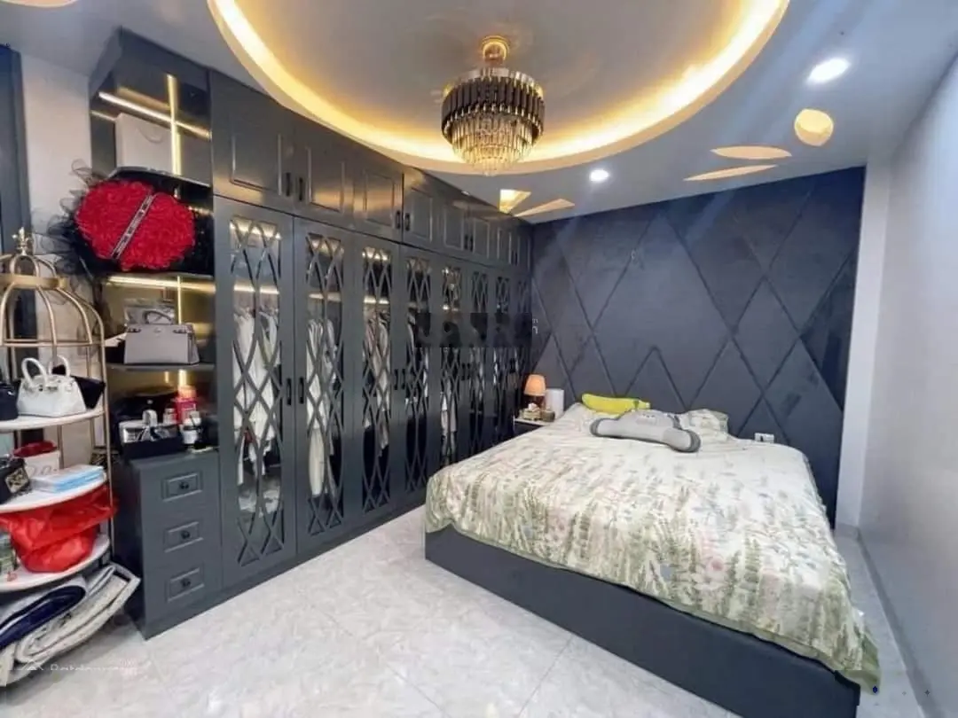 Phố Ái Mộ, Bồ Đề, Long Biên. DT41m2*4tầng, MT 4m, 3 ngủ khép kín. Tặng full nội thất, 30m ra phố