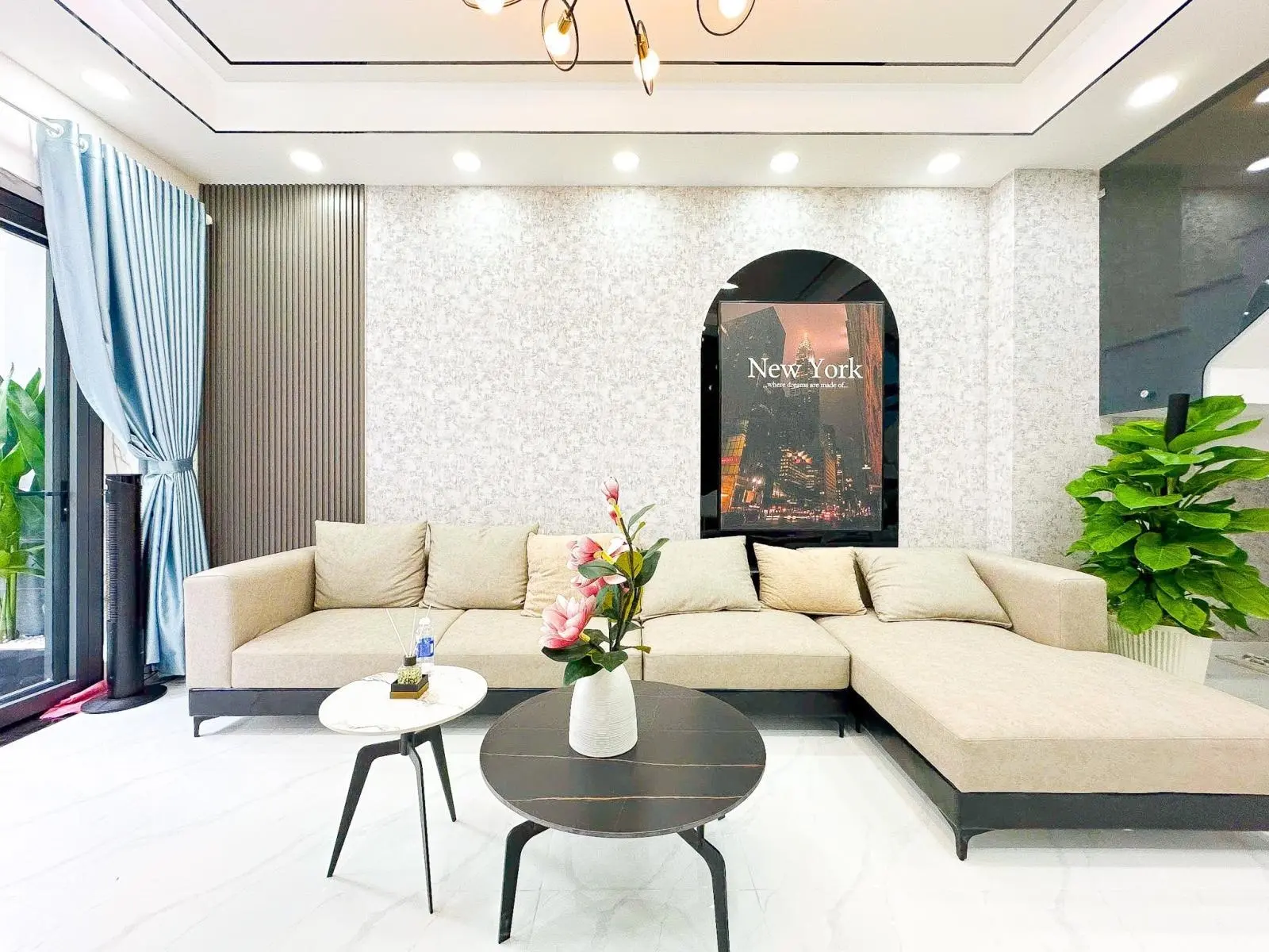 Bán nhà sổ riêng 82,67m2 hoàn công 3 tầng full nội thất Huỳnh Tấn Phát Quận 7