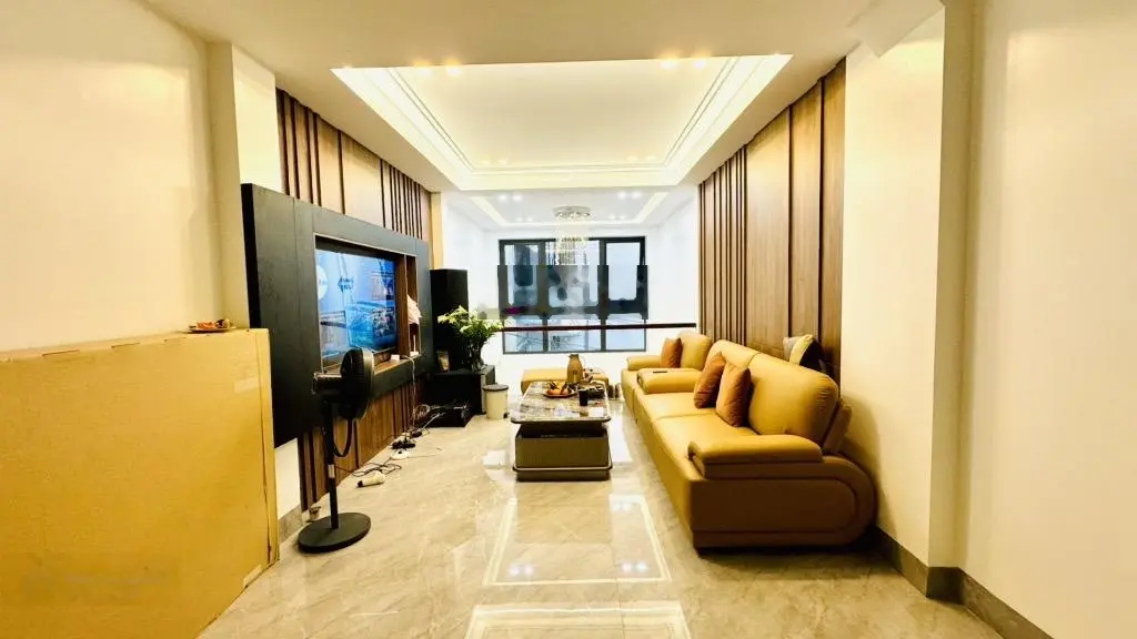 Ban nhà phố lâm hạ, bồ đề long biên, 7 tầng thang máy, gara oto 7 chỗ 45m 16.5 tỷ