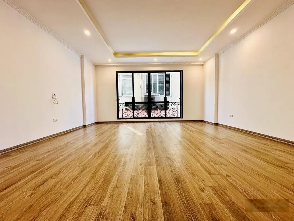 Bán gấp siêu phẩm thanh xuân chủ giảm chào 1 tỷ. khu vip phân lô oto vào nhà thang máy nhập khẩu