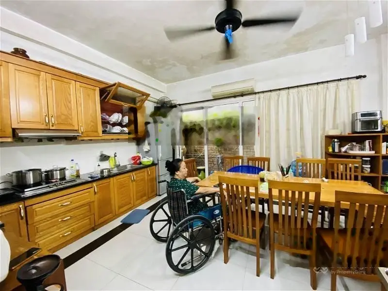 Bán nhà tôn đức thắng- đống đa ,nhà hiếmô tô tránh ngõ thông, 2 thoáng 90m2/4t/5mmt 18.9tỷ tl