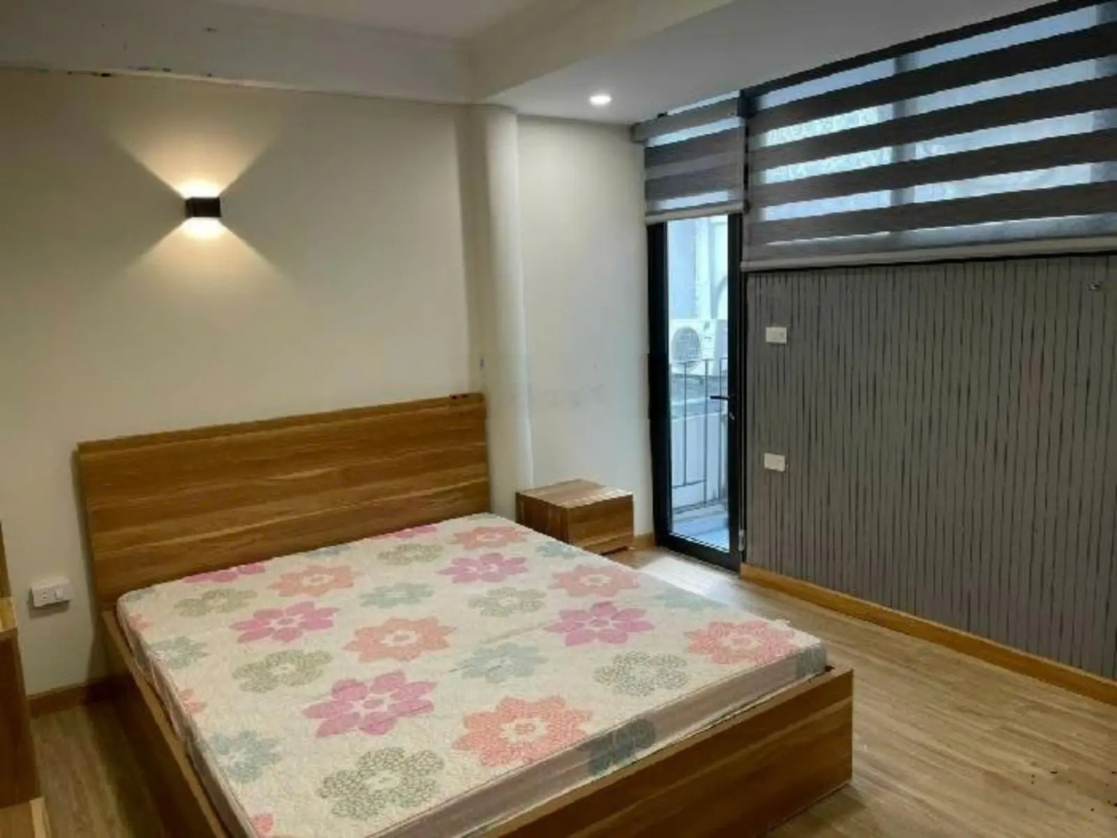 BÁN NHÀ HIẾM PHỐ CỔ HÀNG GAI KINH DOANH HOMESTAY, DT:25MX6T,GIÁ:10,5TỶ.