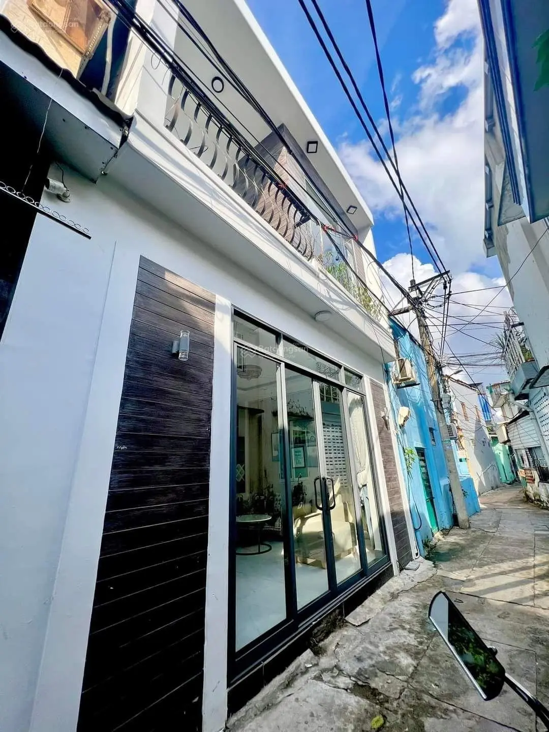 Nhà 2 tầng Trần Cao Vân, Thanh khê. Cách đường vài bước chân. Gần bãi đậu ô tô