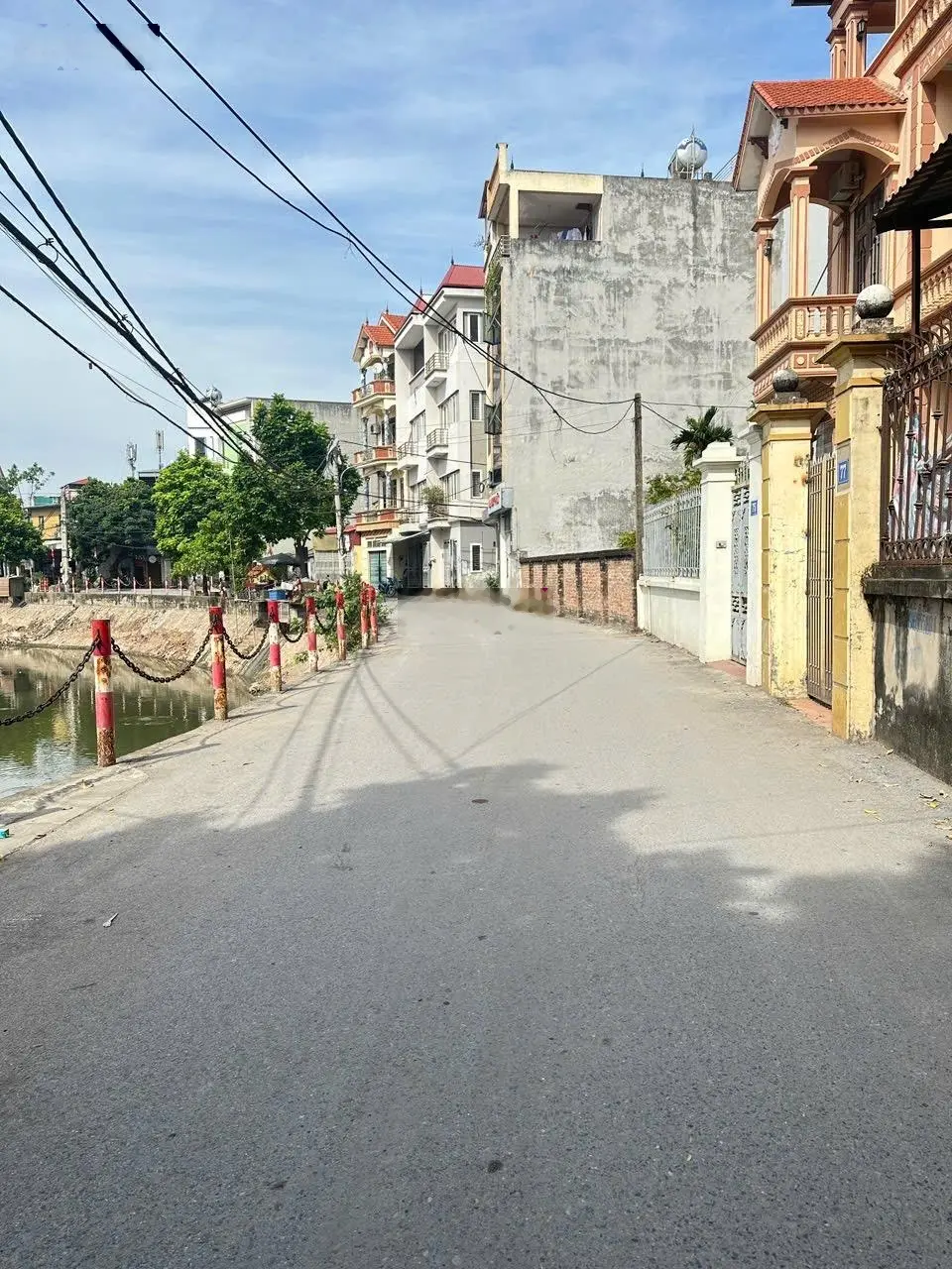 Bán gấp đất Minh Khai Quận Bắc Từ Liêm 36m2, ôtô tải qua cửa, ngõ thông, kinh doanh giá: hơn 4 tỷ