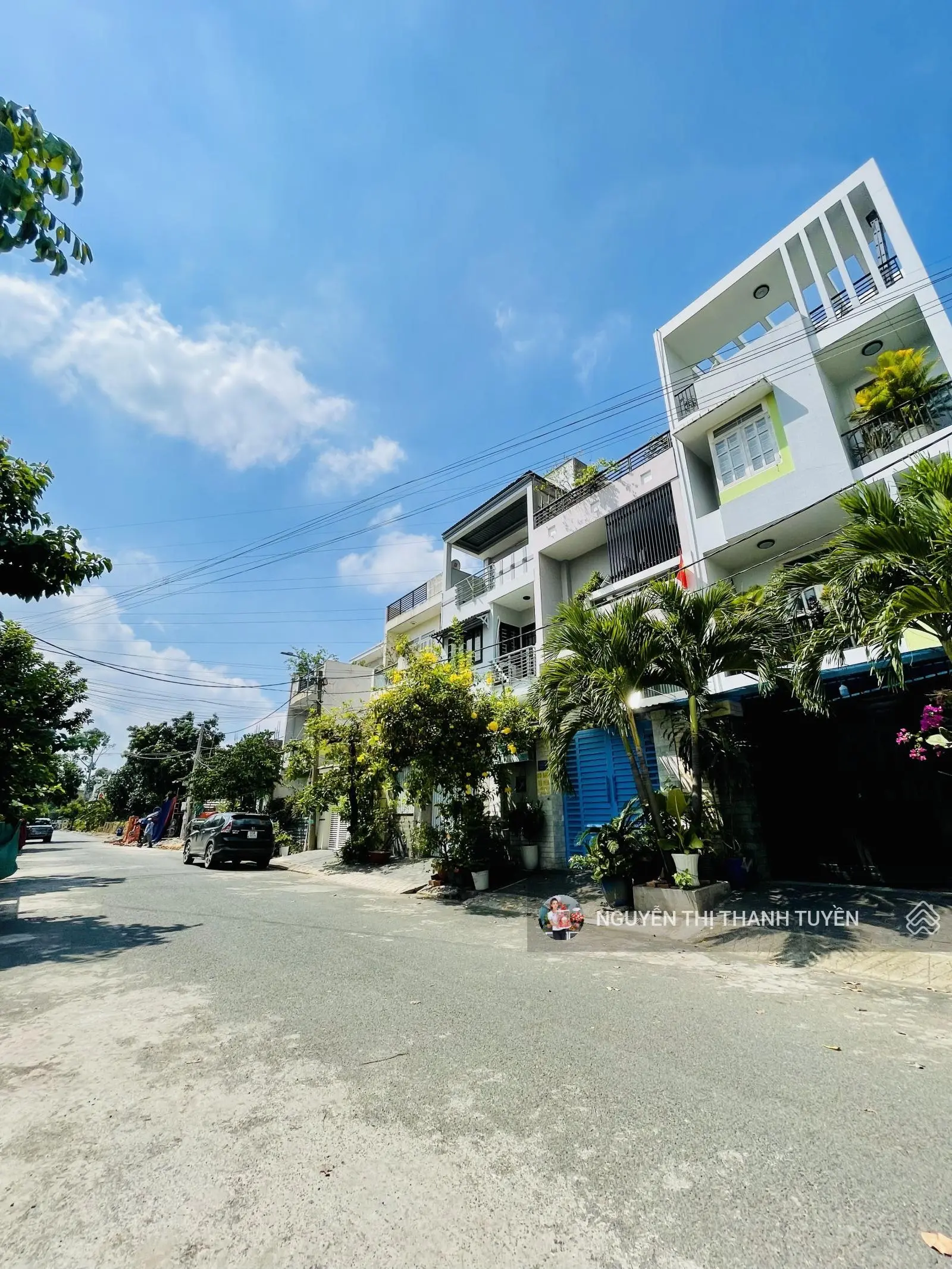 Nhà 3 tầng xây kiên cố ngay Ga Metro Bình Thái P.Trường Thọ 90m2(5x18m) đường rộng 10m có vỉa hè
