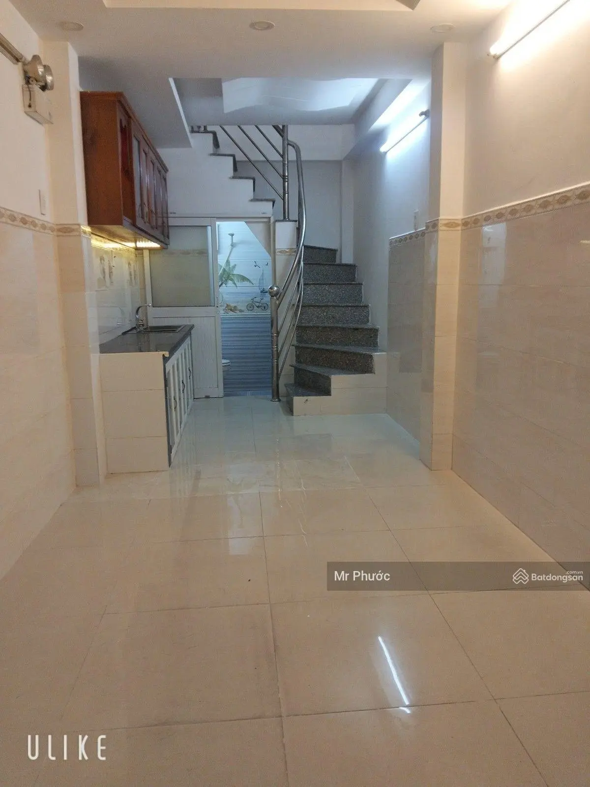 Bán nhà mặt tiền đường số khu vĩnh hội phường 4, quận 4, 18m2, 4 tầng, đẹp ở ngay chỉ 4,55tỷ