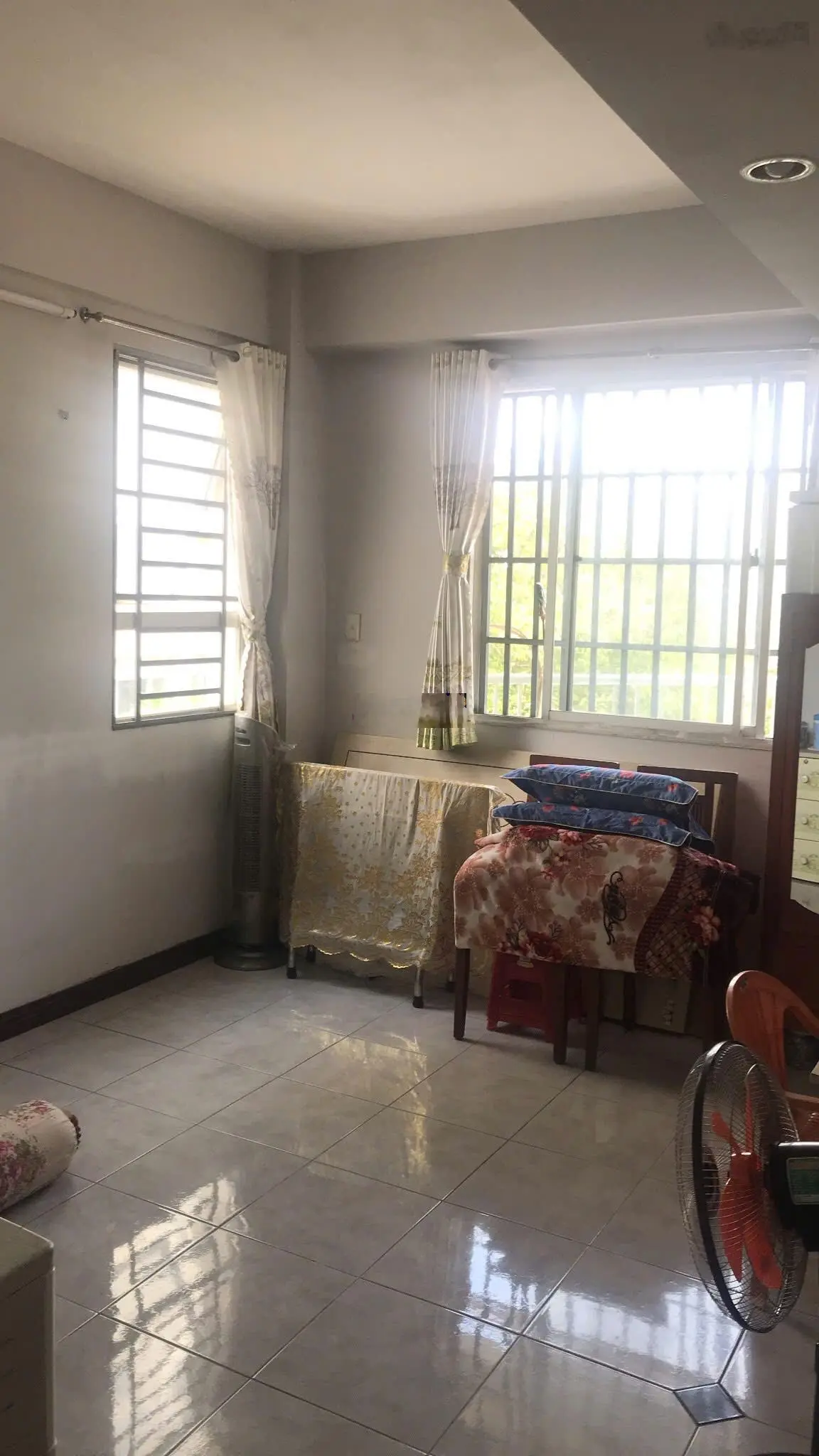 Bán căn hộ sân vườn chung cư Vĩnh Tường Bình Tân 93m2 nhà bonus thêm 120m2 sân vườn SHR 2tỷ5 TL
