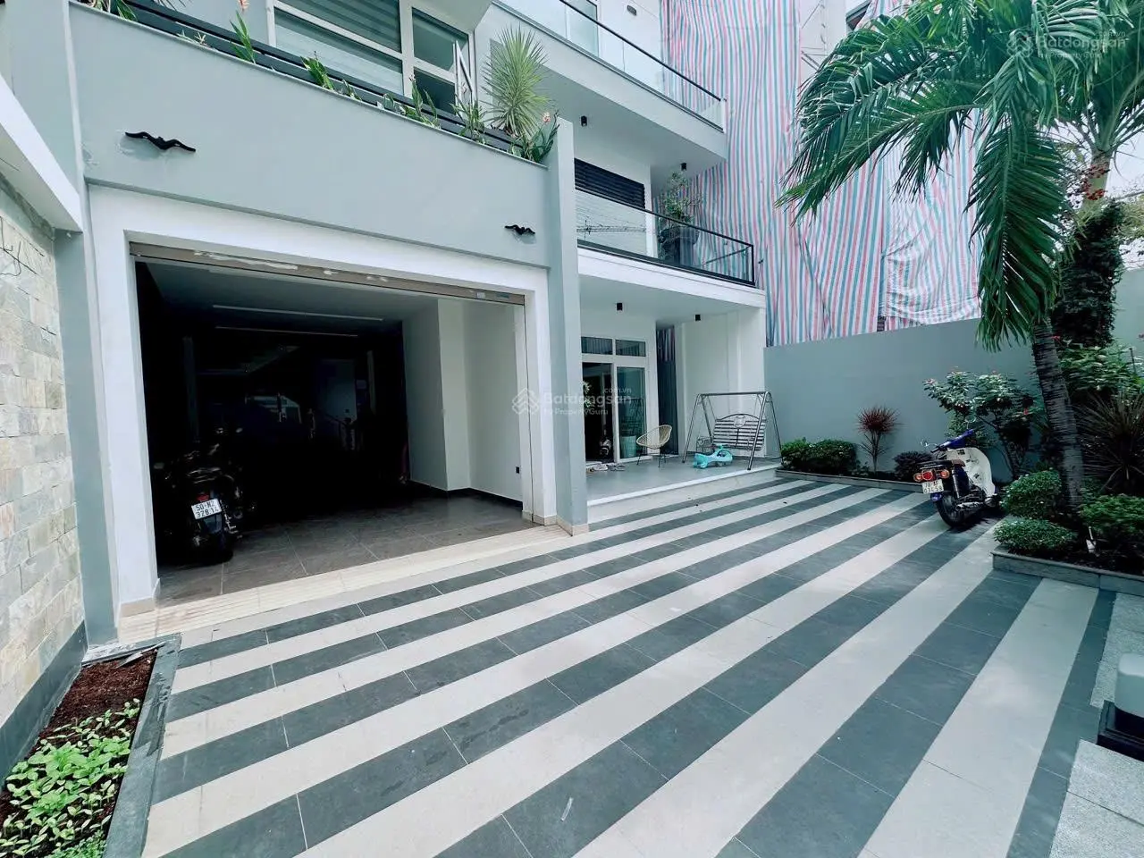 Biệt thự đẹp MT Trần Doãn Khanh, P. Đakao, Quận 1, 7x18m, Trệt + 3 Lầu vào ở ngay, giá chỉ 30 tỷ