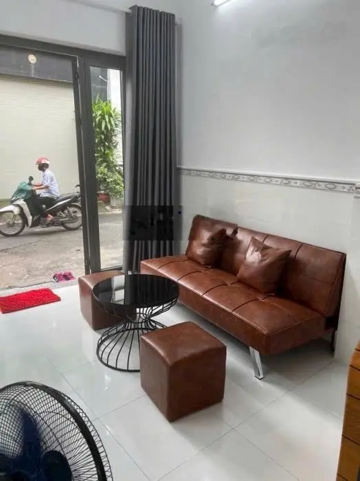 Hẻm xe hơi, 30m2, đường Nguyễn Văn Khối, ngay công viên Làng Hoa, chỉ còn 2tỷ6