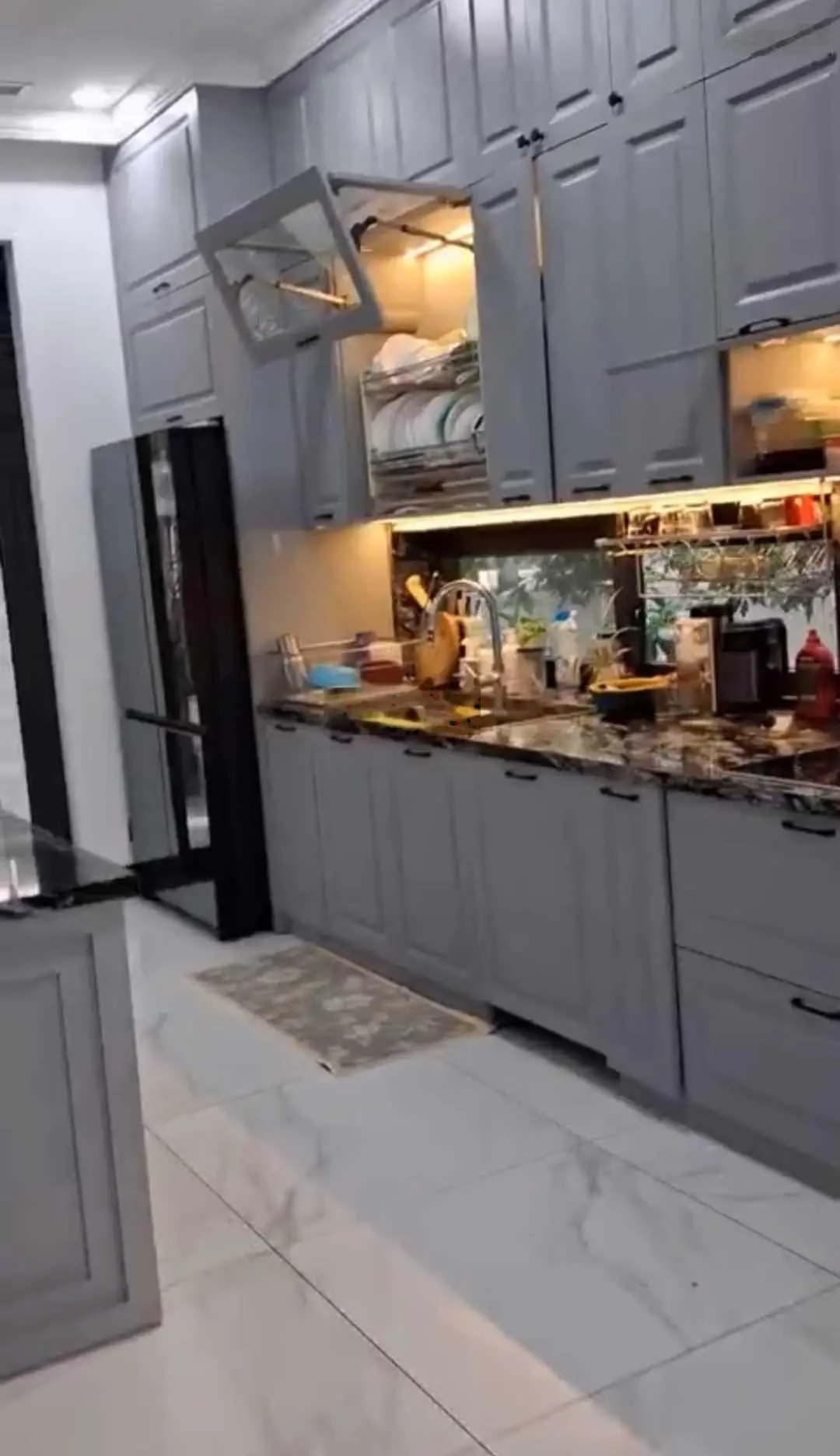 Chính chủ bán biệt thự Lideco Hoài Đức đã hoàn thiện vip, nhà 5T, có thang máy. DT 285m2, MT 13m