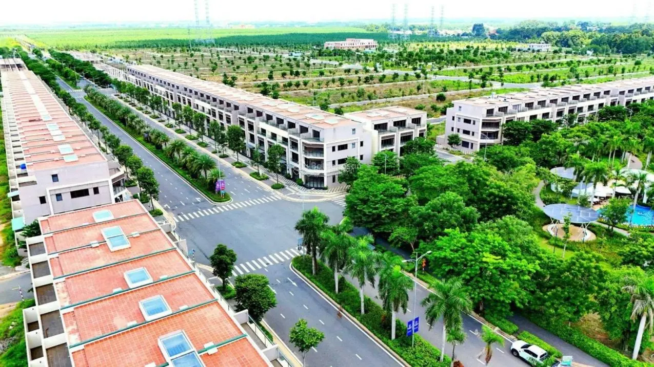 Bán lô đất 5x20 giá chỉ 1 tỷ 800 tr 0901 301 ***