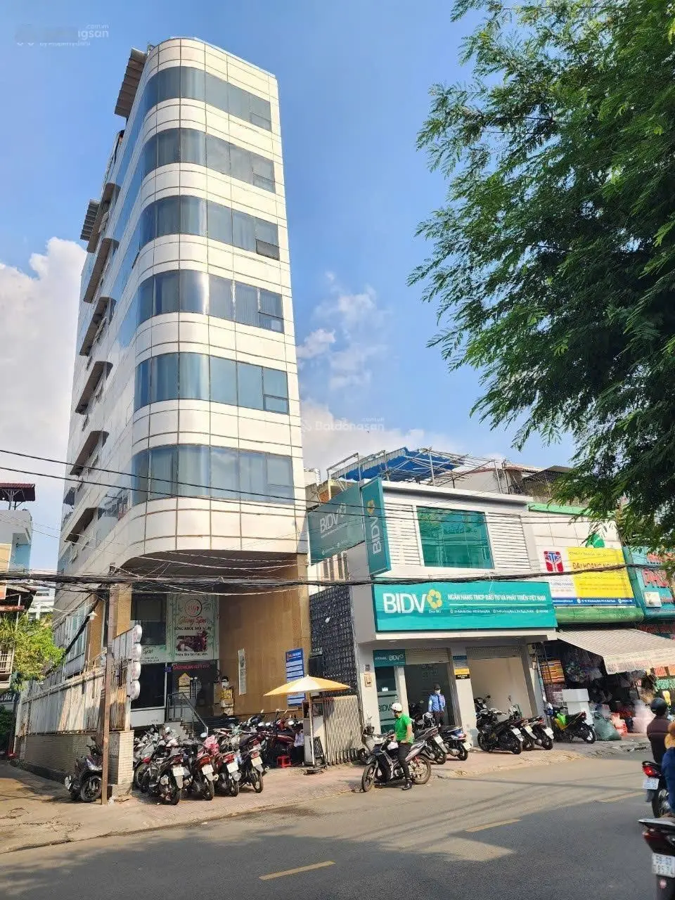 Cần bán tòa nhà vp mặt tiền Lê Quang Định, P14, Bình Thạnh, hầm 7 tầng, mái BTCT giá bán 46 tỷ TL