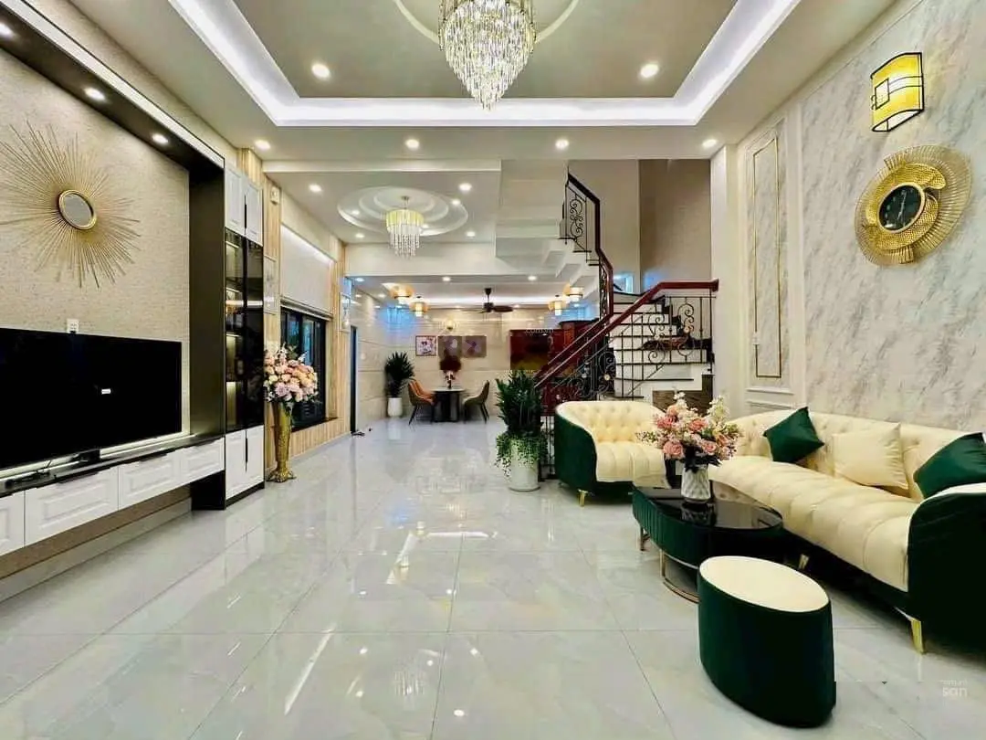 Bán nhà 3 lầu 4 pn, Đ. Bàu Cát 5 Phường 14 Tân Bình, giá 3tỷ190, DT 71m2, sổ riêng, 0896465262