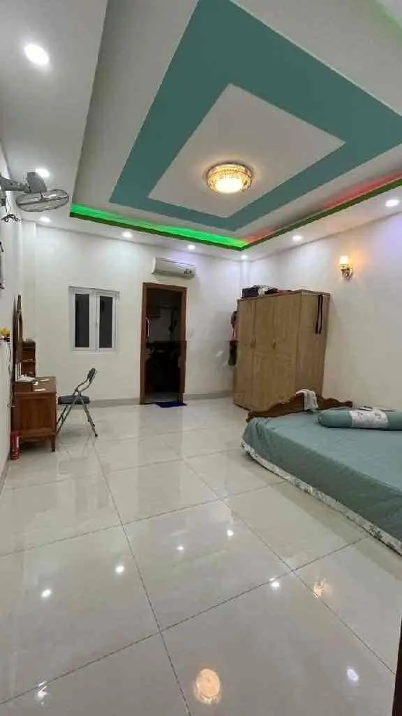 Bán Nhà 2 Tầng-HXH-đường 11 -TT thành phố Thủ Đức - 70m2 chỉ 4
