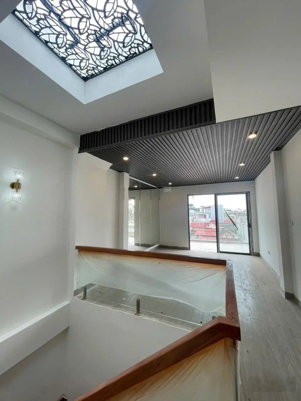 Cần bán nhà bồ đề long biên hà nội.