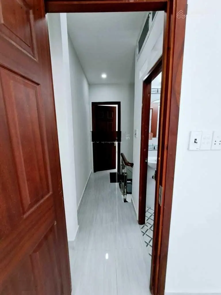 Bán nhà SHR Trần Xuân Soạn - Tân Hưng 30m2 - 2 lầu - nhỉnh 3tỷ