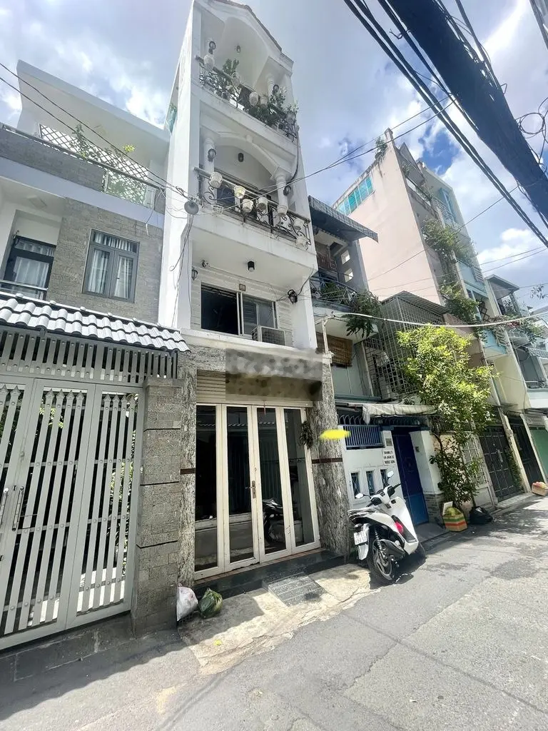 Hẻm ô tô 6m Phú Nhuận, ngộp bank 5 tỷ, 45m2, sổ vuông, 4 phòng ngủ