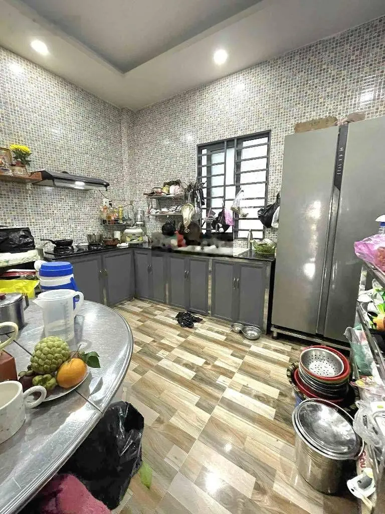 Nhà đẹp mặt tiền Tân Bình - Nguyễn Bá Tòng - sát ngã tư 7 Hiền - 70m2 - 4 tầng - hơn 10 tỷ TL