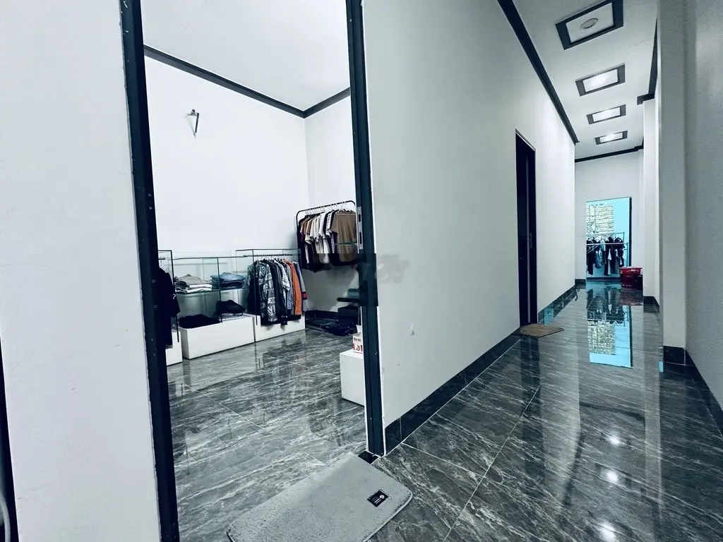 Cần tiền cần bán căn nhà xây tâm huyết giá rẻ .Gần chợ quang thắng