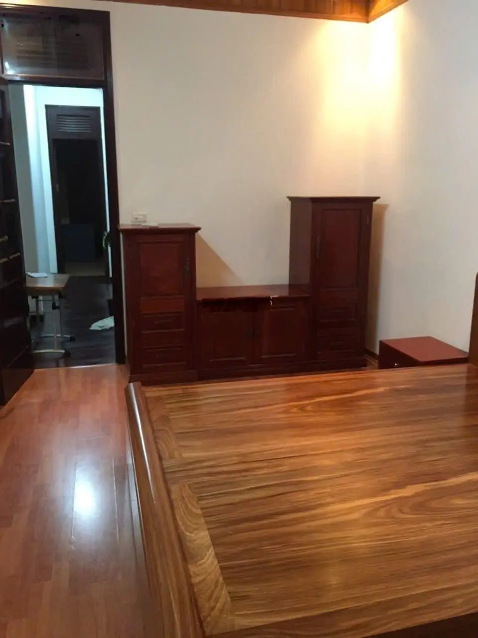 Bán Nhà Phân Lô Phố Phạm Thận Duật, DT60m2 x 5 Tầng, Oto Vỉa hè Giá chỉ Hơn 16 Tỷ