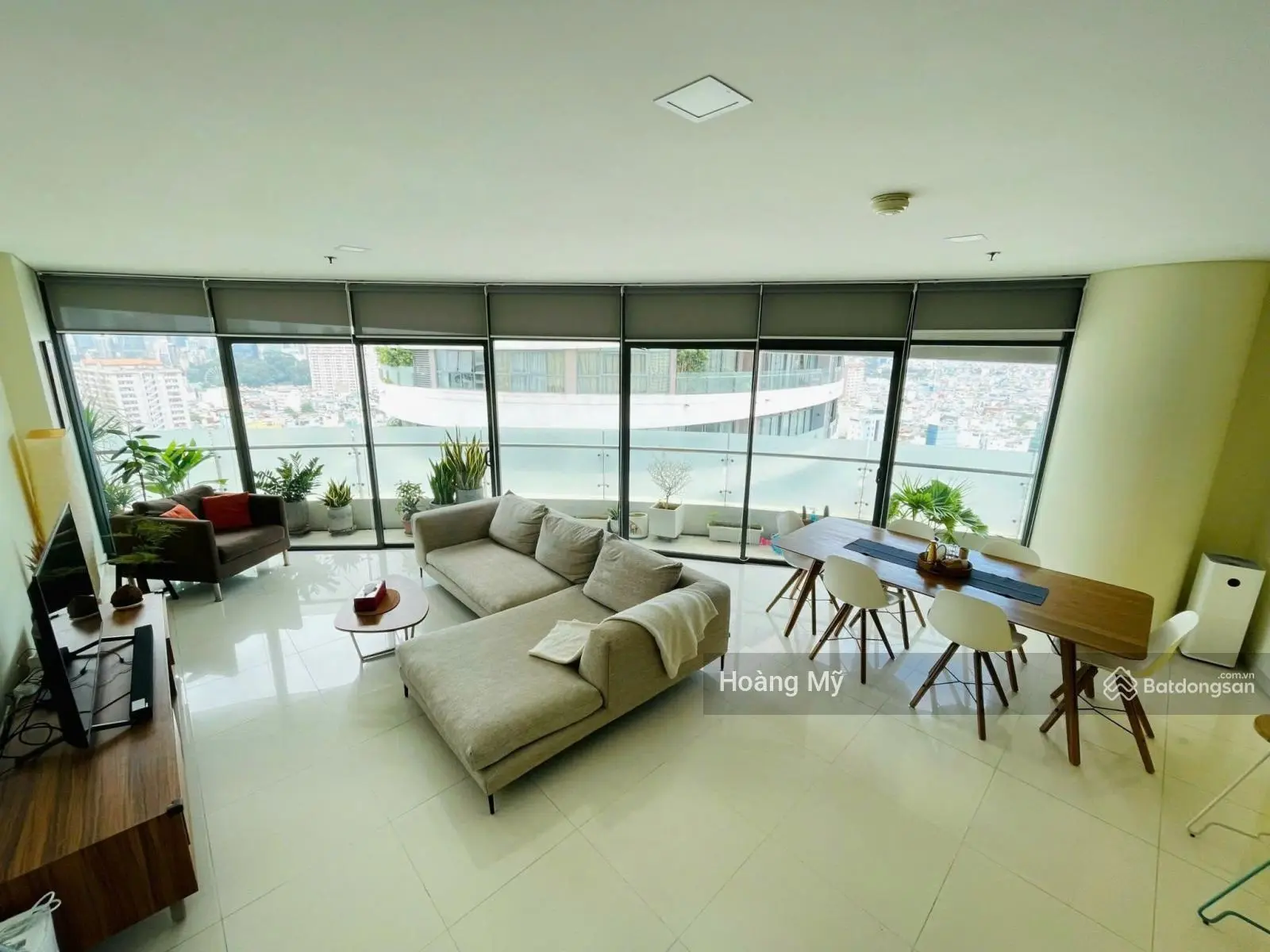 Bán căn hộ City Garden 141m2, 3PN 2WC, view đẹp, giá: 11.2 tỷ, LH: 0906 642 *** Mỹ