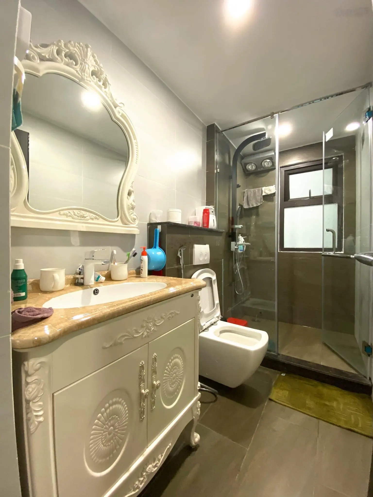 Bán tòa 10 tầng, thang máy, thông sàn Trung Hòa Trần Duy Hưng. 1 nhà ra phố lớn. DT 79m2x10 tầng.